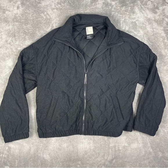 Vuori Jacket Womens XL Halo Insulated Jacket Active Warm Cozy Comfy Quilted - Picture 5 of 12